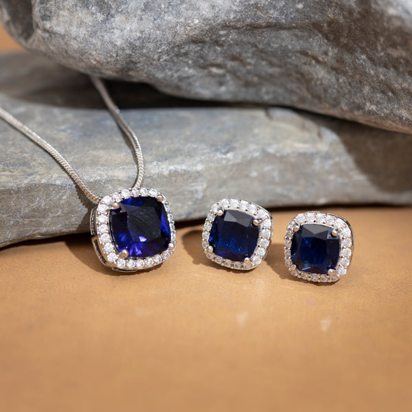 BLUE ISABEL AD CHAIN PENDANT SET