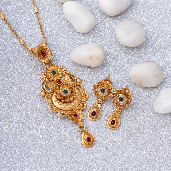 GOLDEN RGR ANUPA CHAIN PENDANT SET