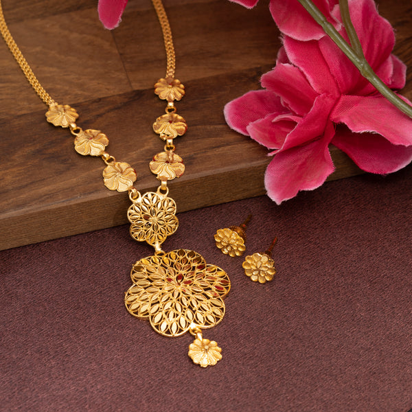 GOLDEN AHALYA CHAIN PENDANT SET