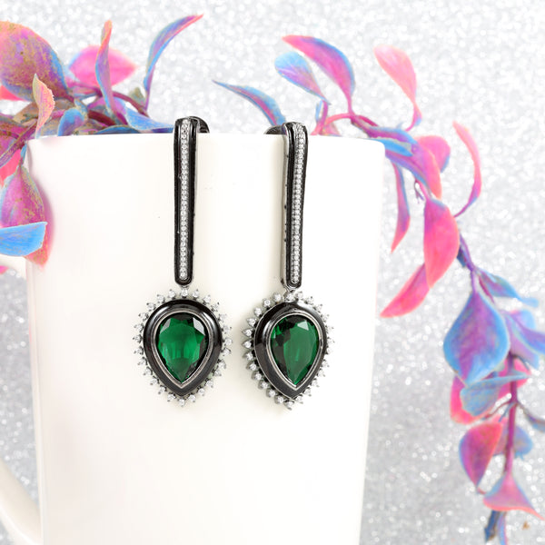 EMERALD JESICA DANGLERS