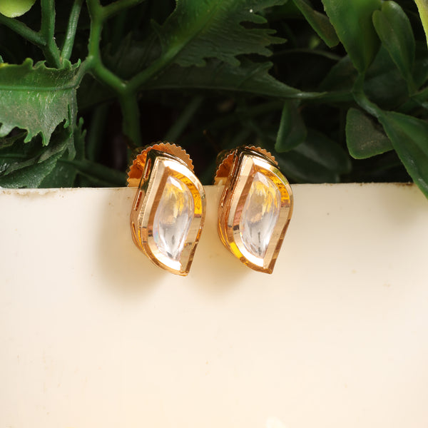 GOLDEN MANYA STUDS